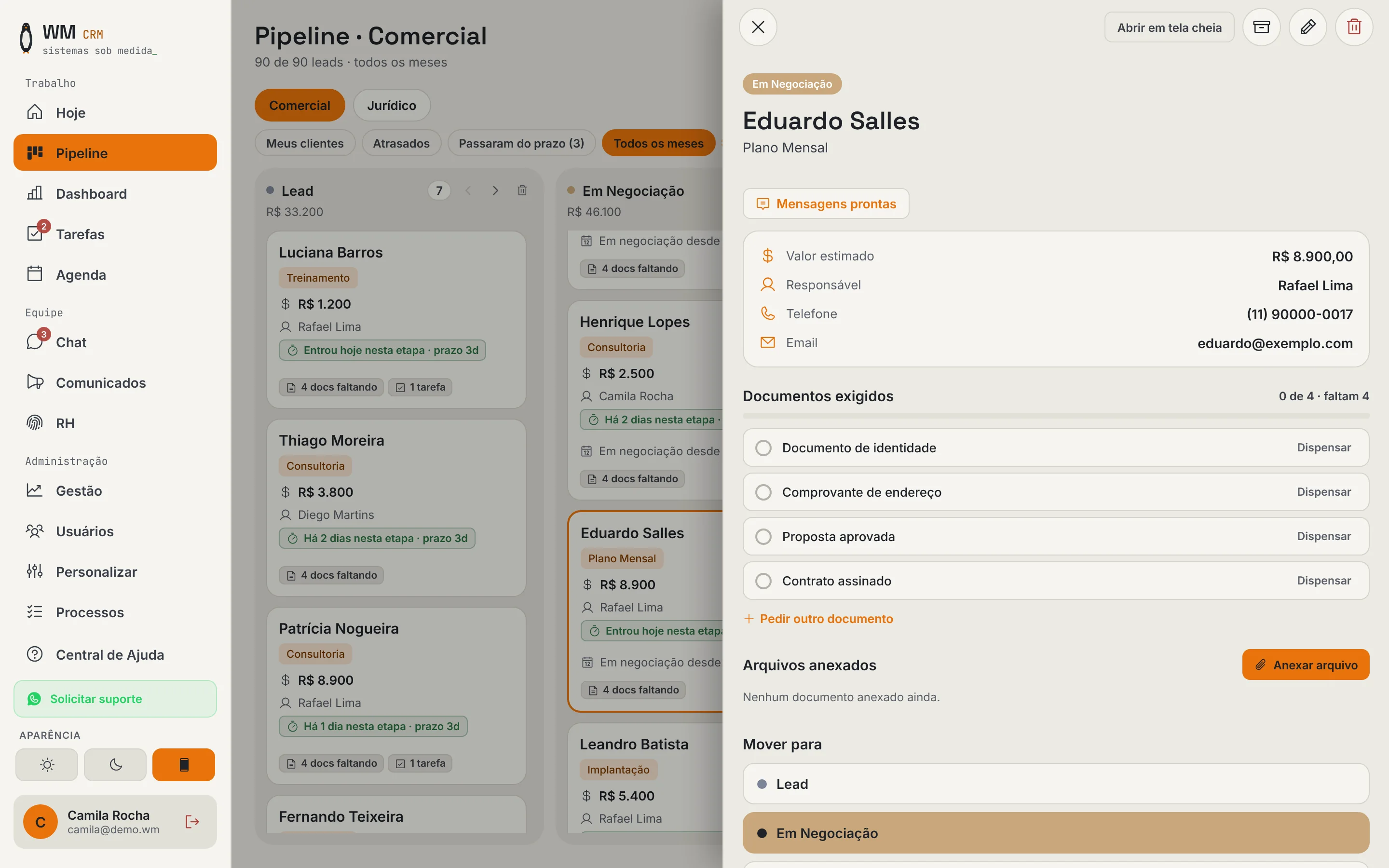 Ficha de um cliente com valor, responsável, telefone, e-mail e a lista de documentos exigidos.